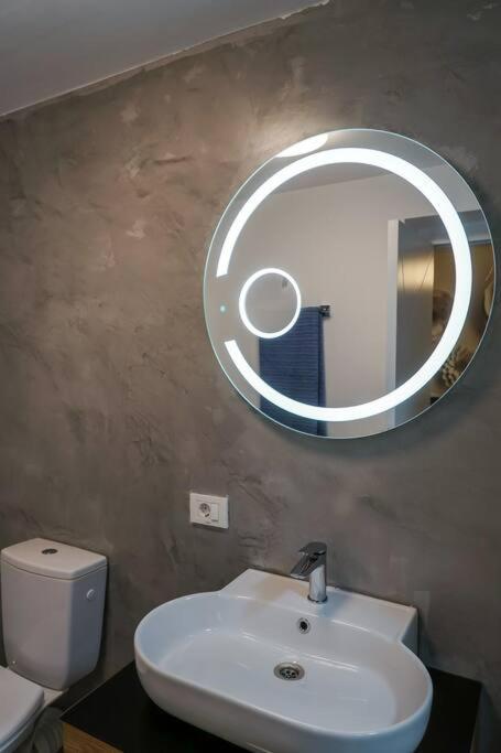 The Urban Oasis Apartment Букурещ Екстериор снимка