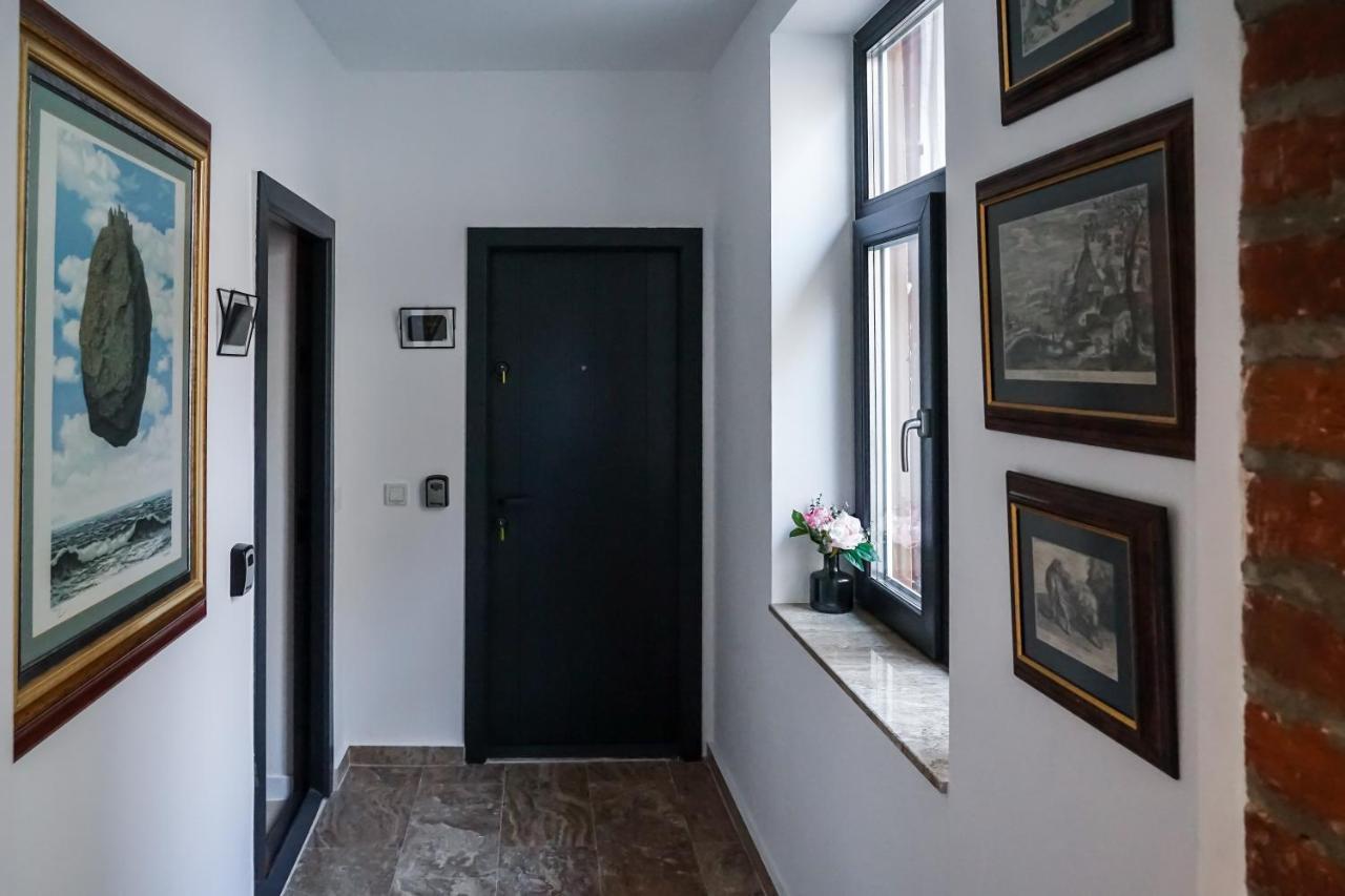 The Urban Oasis Apartment Букурещ Екстериор снимка