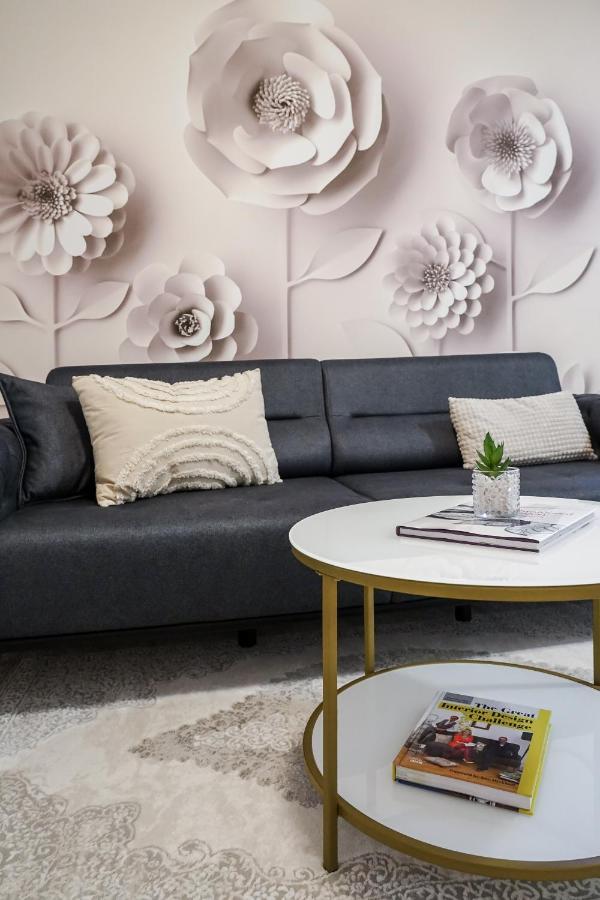 The Urban Oasis Apartment Букурещ Екстериор снимка